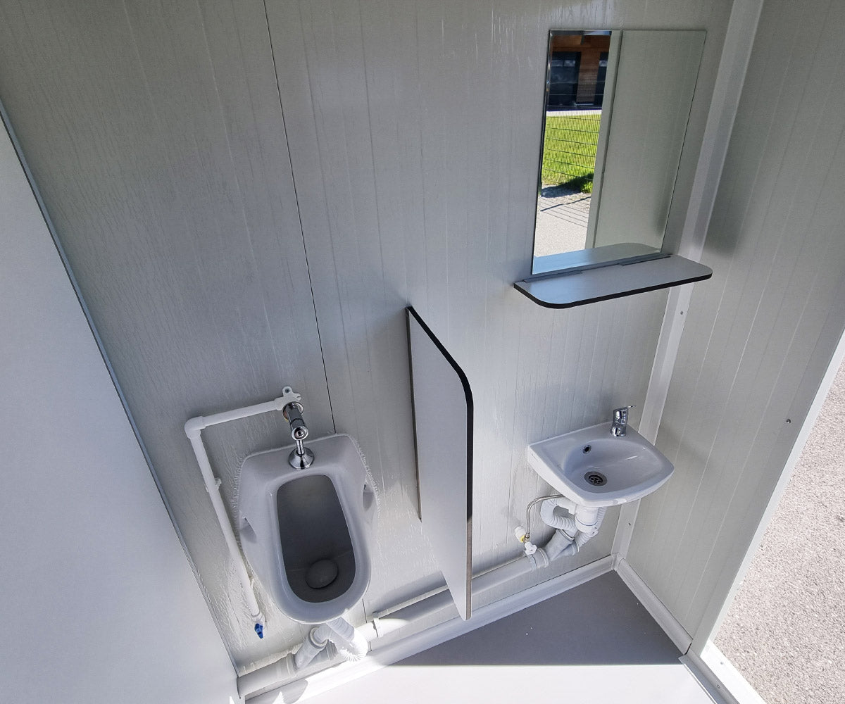 PREMIUM 3m Toilettencontainer - Doppelkabine Frau / Mann RAL9002 mit Heizung und Warmwasser
